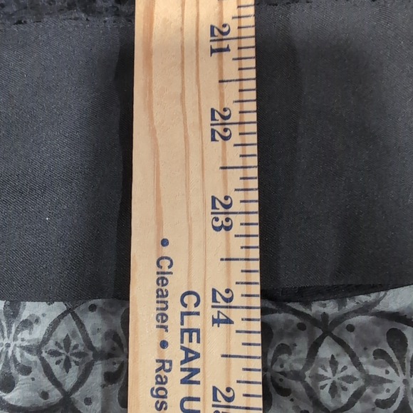 Torrid Lace Overlay Skirt Womens Size 12 Black High Low Back Zip Whimsy Goth - Picture 12 of 13